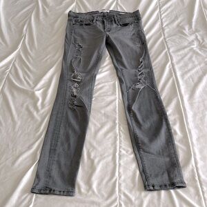 Frame Distressed Le Skinny De Jeanne Jeans in Grey Shred Size 26
